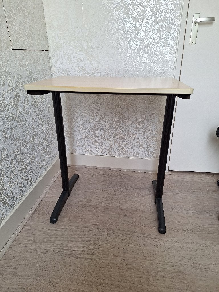 Vintage schooltafeltje-bureau, Ophalen, Zo goed als nieuw, 70 cm, Beige