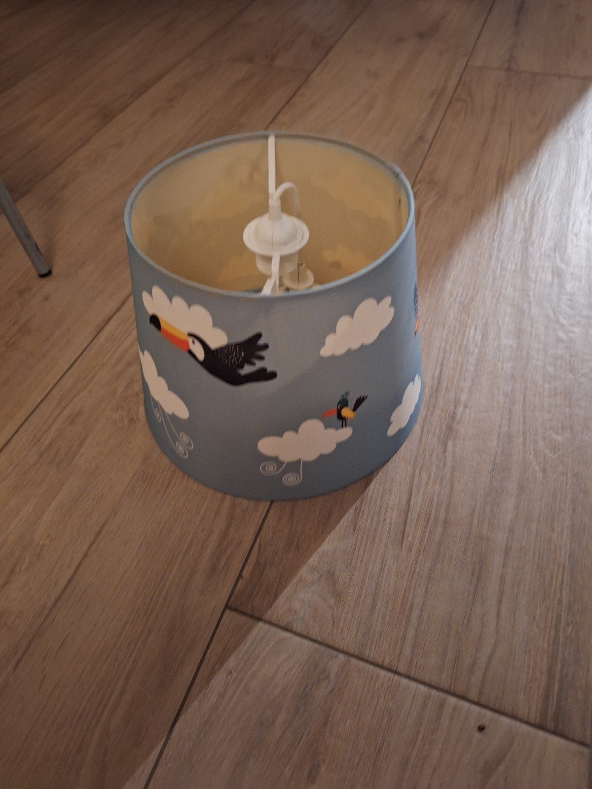 Leuke lampenkap met vogels en wolken - Kinderkamer, Blauw, Rond, Zo goed als nieuw, Textiel