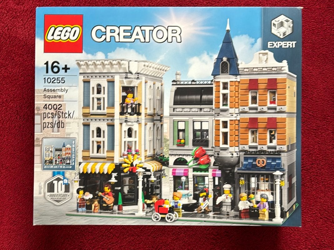 Lego 10255 Assembly Square NIEUW, Kinderen en Baby's, Lego, Nieuw, Ophalen of Verzenden, Ongeopend/sealed