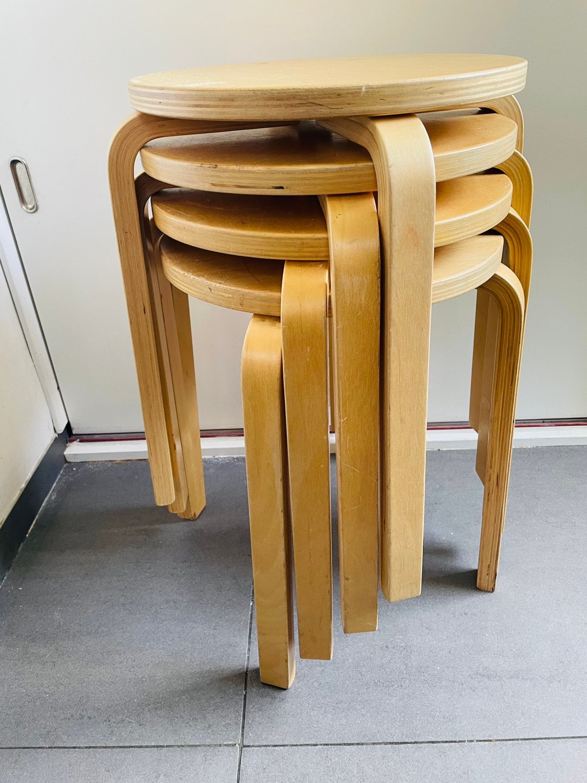 4 Ikea Frosta houten krukken, Huis en Inrichting, Krukjes, Ophalen of Verzenden, Hout
