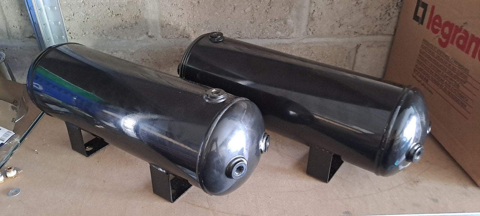 te koop twee stalen luchttanks van ieder 7,5 liter airride, Ophalen of Verzenden, Gebruikt