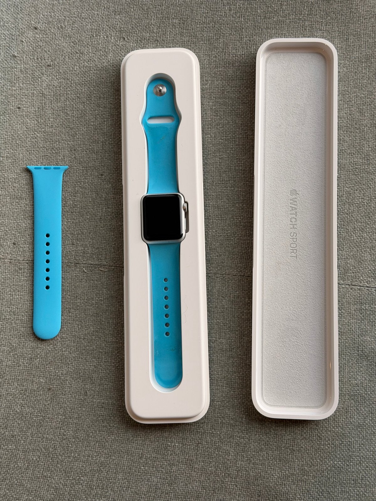 Apple Watch (1e generatie) 34mm met blauw bandje, Gebruikt, Hartslag, IOS, Ophalen of Verzenden