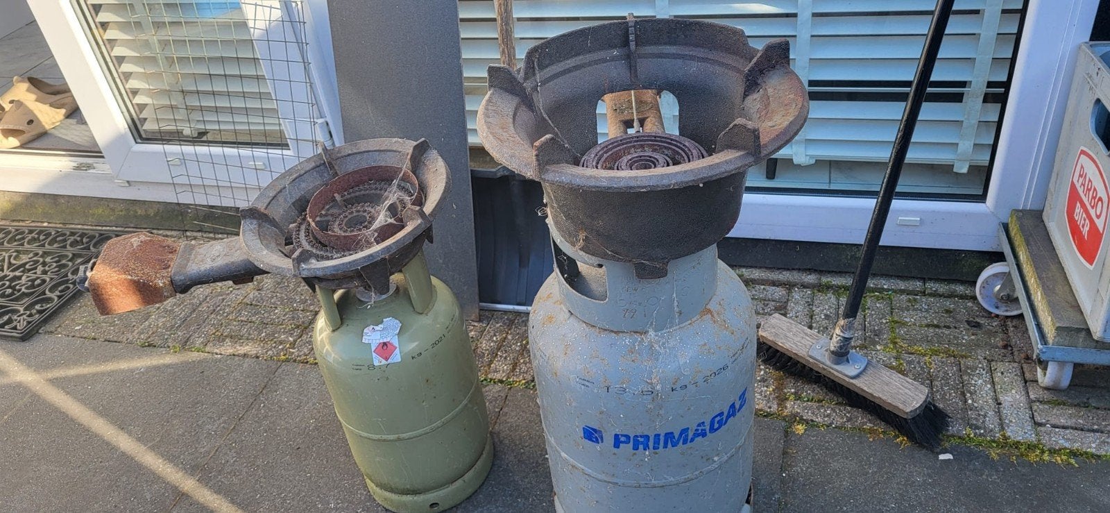 Gaspit met gasbom, Ophalen of Verzenden