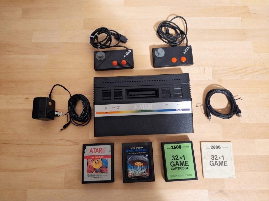 Atari 2600 Junior set – Compleet, Spelcomputers en Games, Avontuur en Actie, Gebruikt, 2 spelers, Ophalen of Verzenden