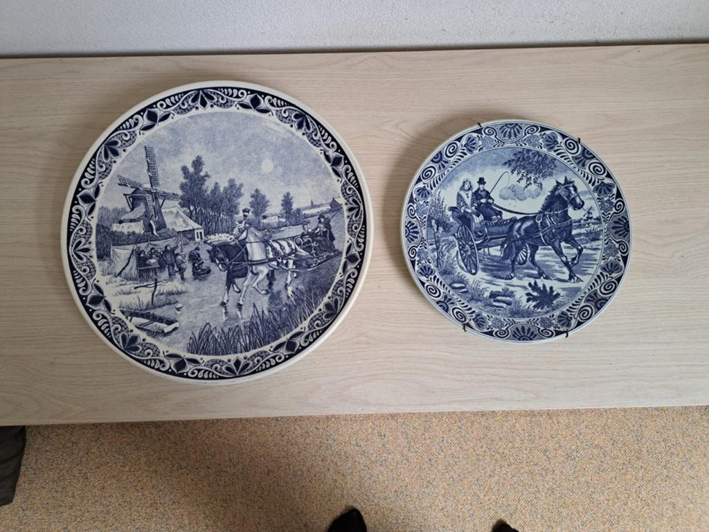 Delftsblauwe borden, Ophalen