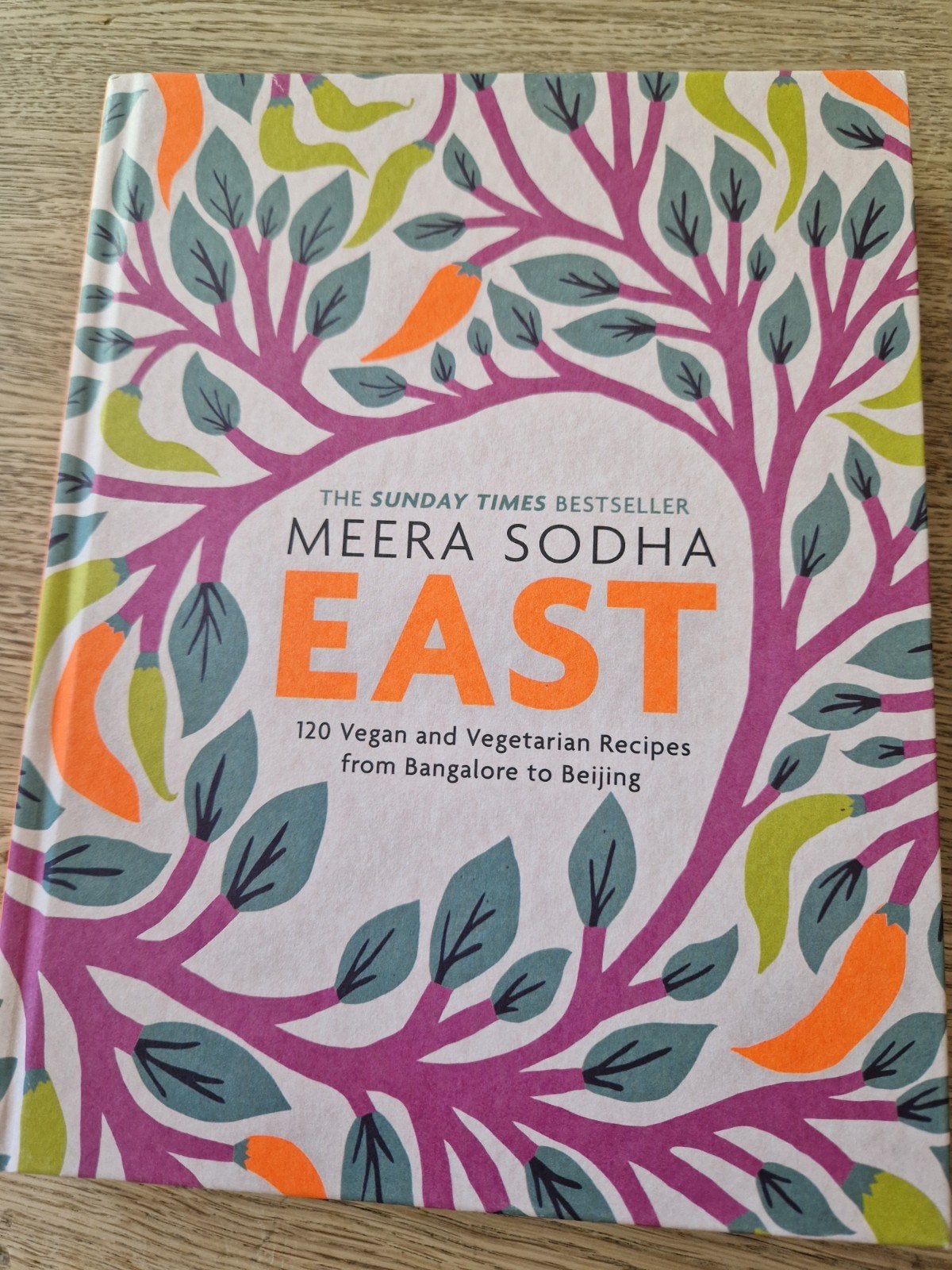 EAST: 120 Vegan en Vegetarische Recepten - Meera Sodha, Azië en Oosters, Gezond koken, Ophalen of Verzenden, Hoofdgerechten