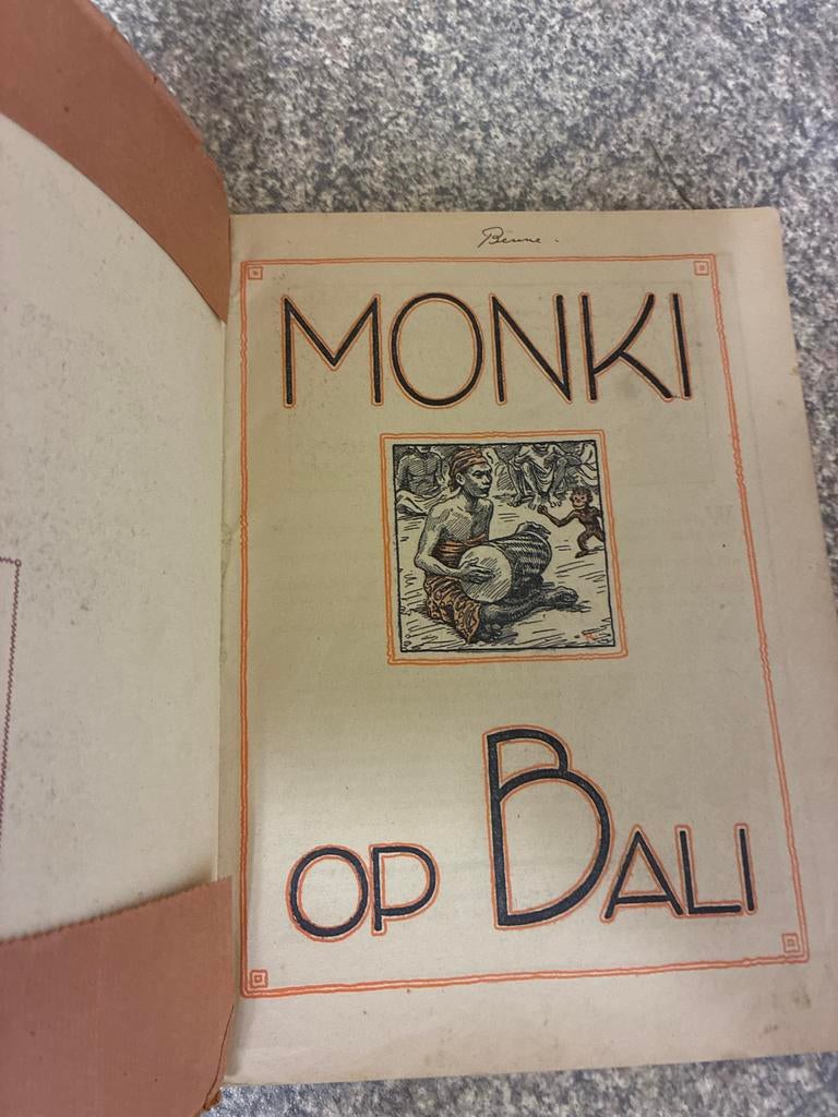 Monki op Bali - Zeldzaam boek, Boeken, Ophalen of Verzenden, Gelezen