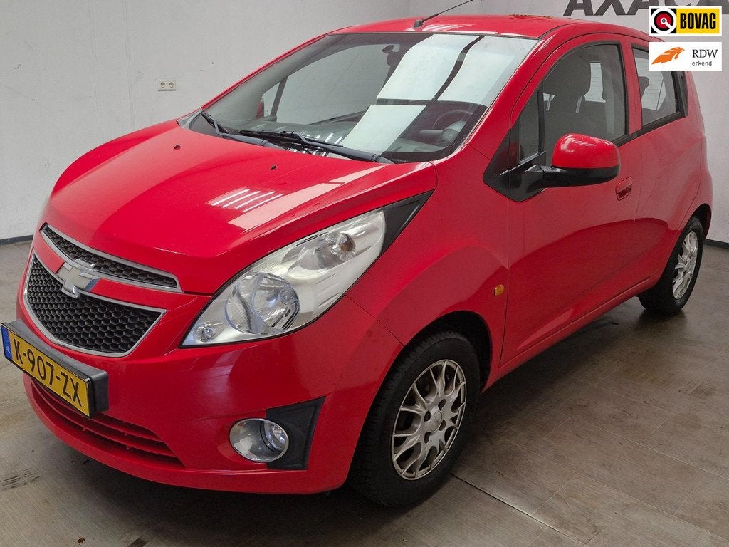 Chevrolet Spark 1.0 16V LT AIRCO ! NIEUWE APK ! NETTE AUTO !, Auto's, Chevrolet, Voorwielaandrijving, Gebruikt, 4 cilinders, 68 pk