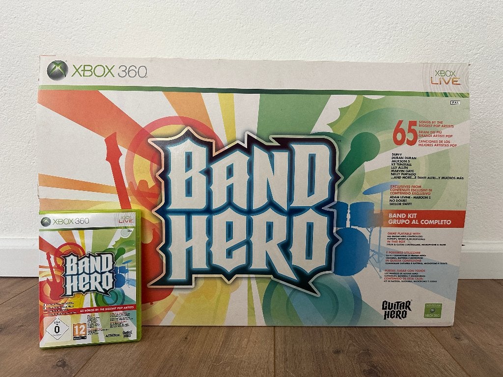 Band Hero - Band Kit - Compleet en Nieuw - Xbox 360, Spelcomputers en Games, Ophalen, Muziek, Eén computer, Onbekend
