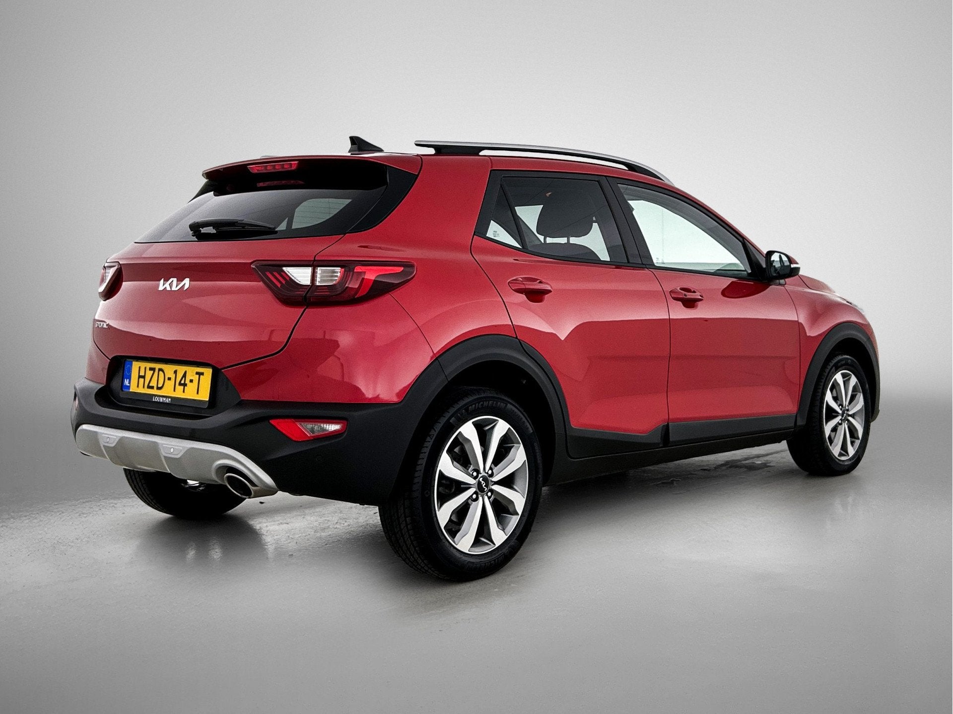 Kia Stonic 1.0 T-GDi MHEV DynamicPlusLine | Stuur-/Stoelverw, Origineel Nederlands, Bedrijf, Hybride Elektrisch/Benzine, 3 cilinders