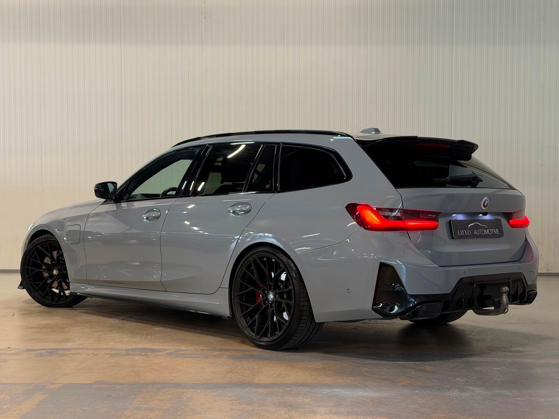 BMW 3-serie Touring 330e | M-SPORT | MAXTON DESIGN | LASER L, Auto's, Gebruikt, Euro 6, 4 cilinders, Hybride Elektrisch/Benzine