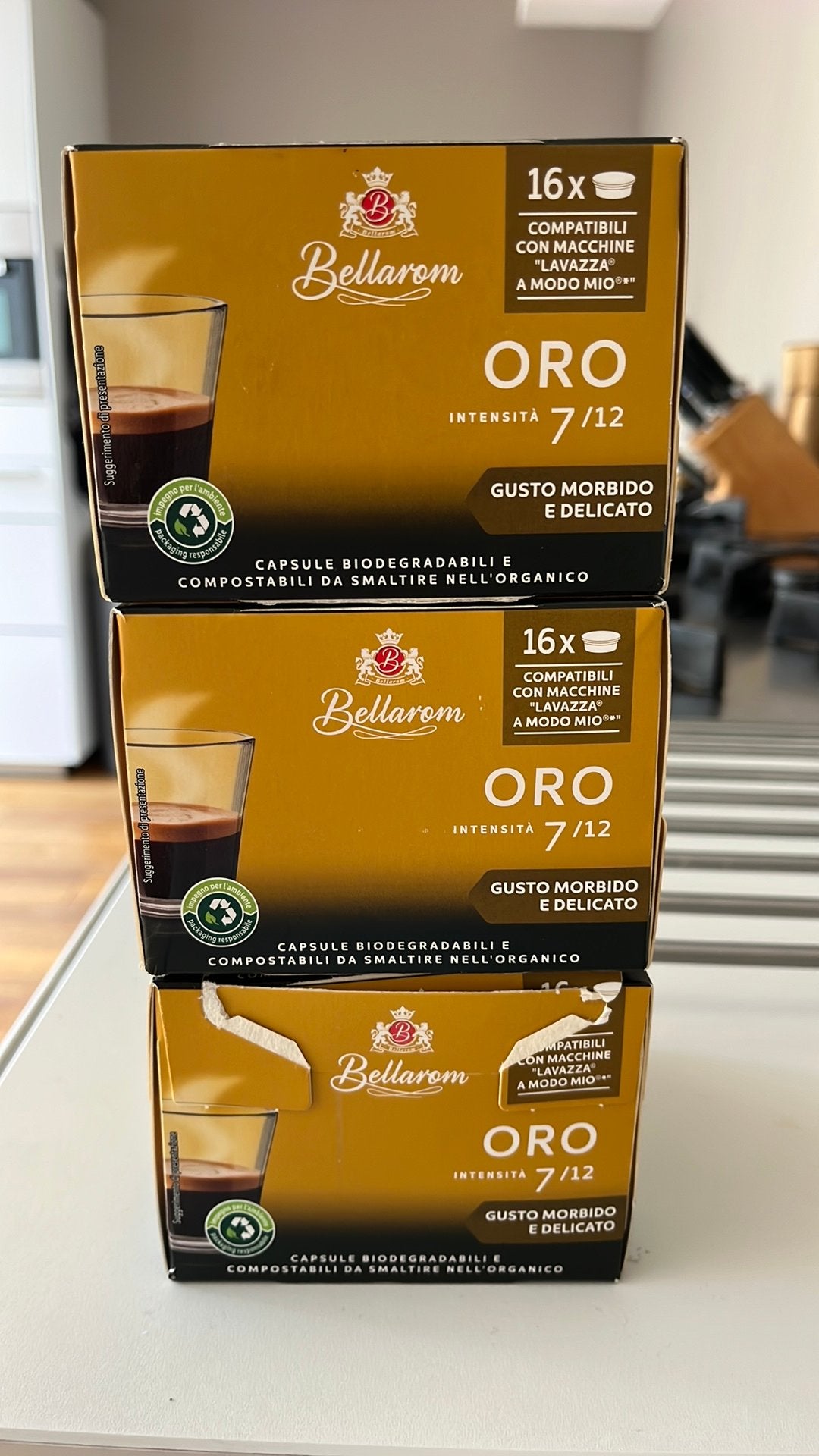 Koffie capaules Lavazza, Ophalen