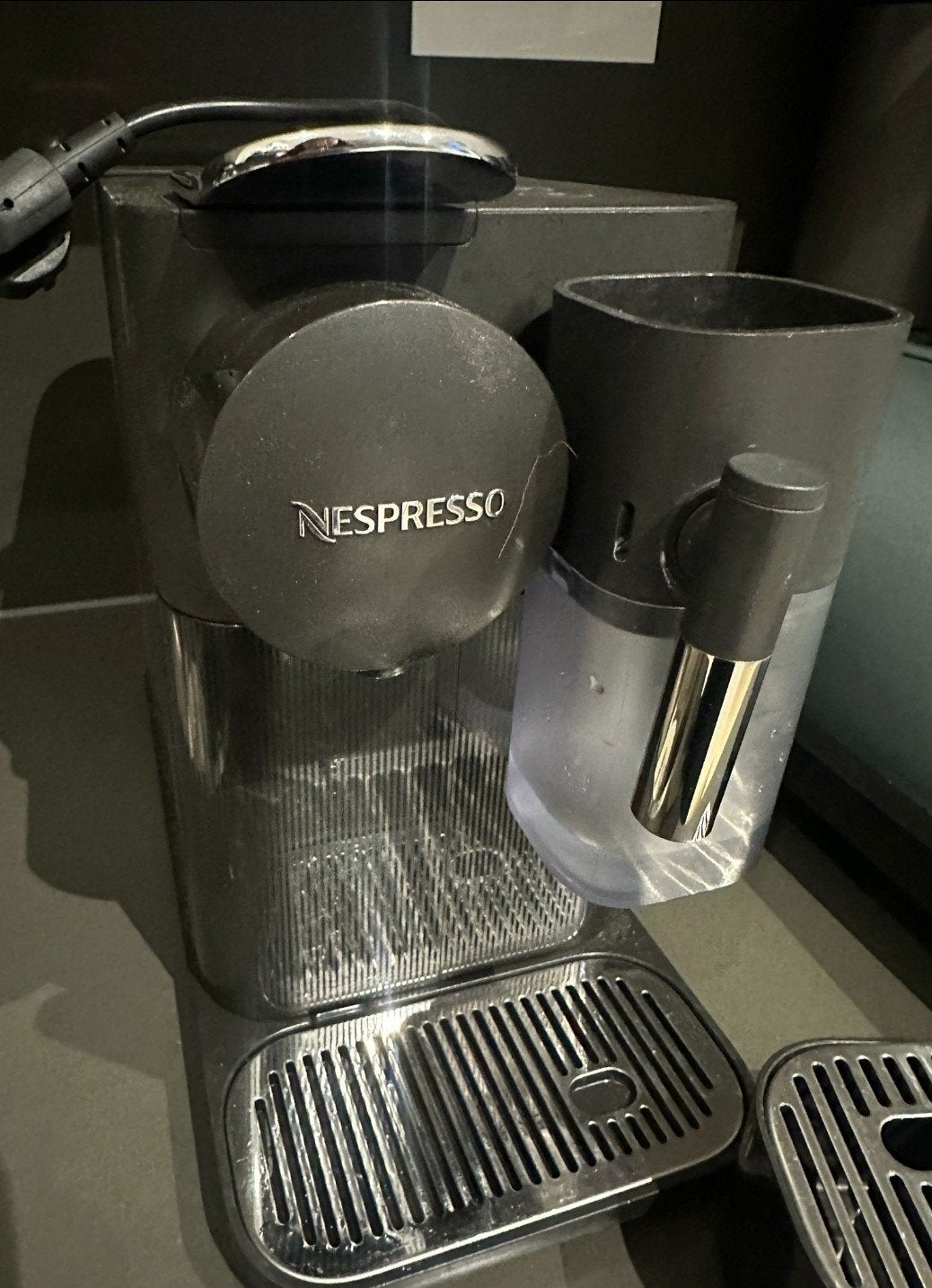 Koffieapparaat Nespresso, Witgoed en Apparatuur, Koffiezetapparaten, Ophalen, Zo goed als nieuw, Koffiemachine