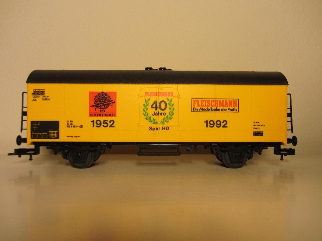 Fleischmann - Kühlwagen FLeischmann 40 Jahre, Hobby en Vrije tijd, Modeltreinen | H0, Gebruikt, Gelijkstroom, Fleischmann, Wagon