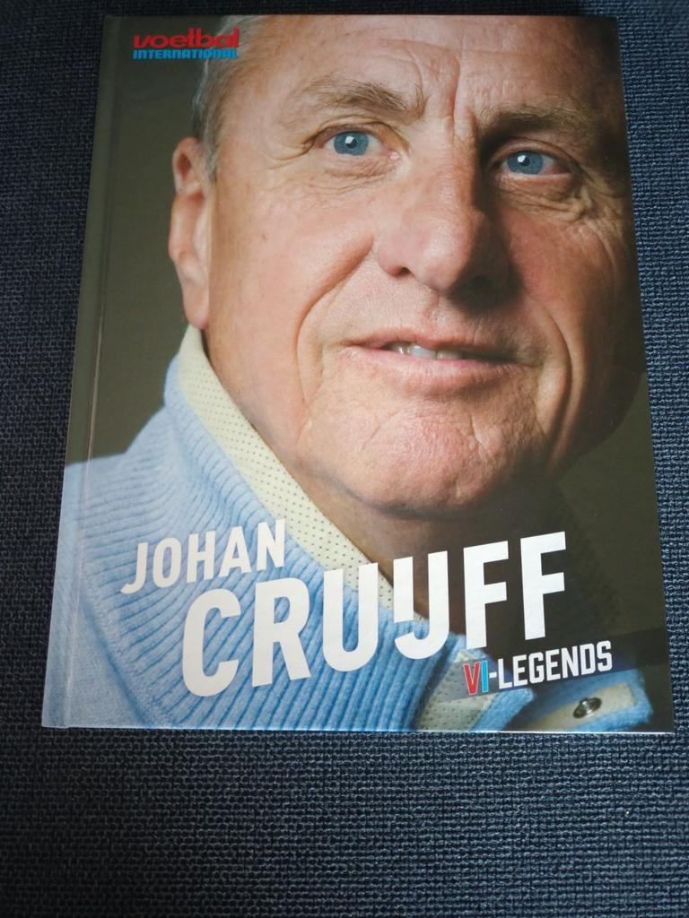 VI  LEGENDS . JOHAN CRUIJFF, Boeken, Sportboeken, Nieuw, Balsport, Ophalen of Verzenden