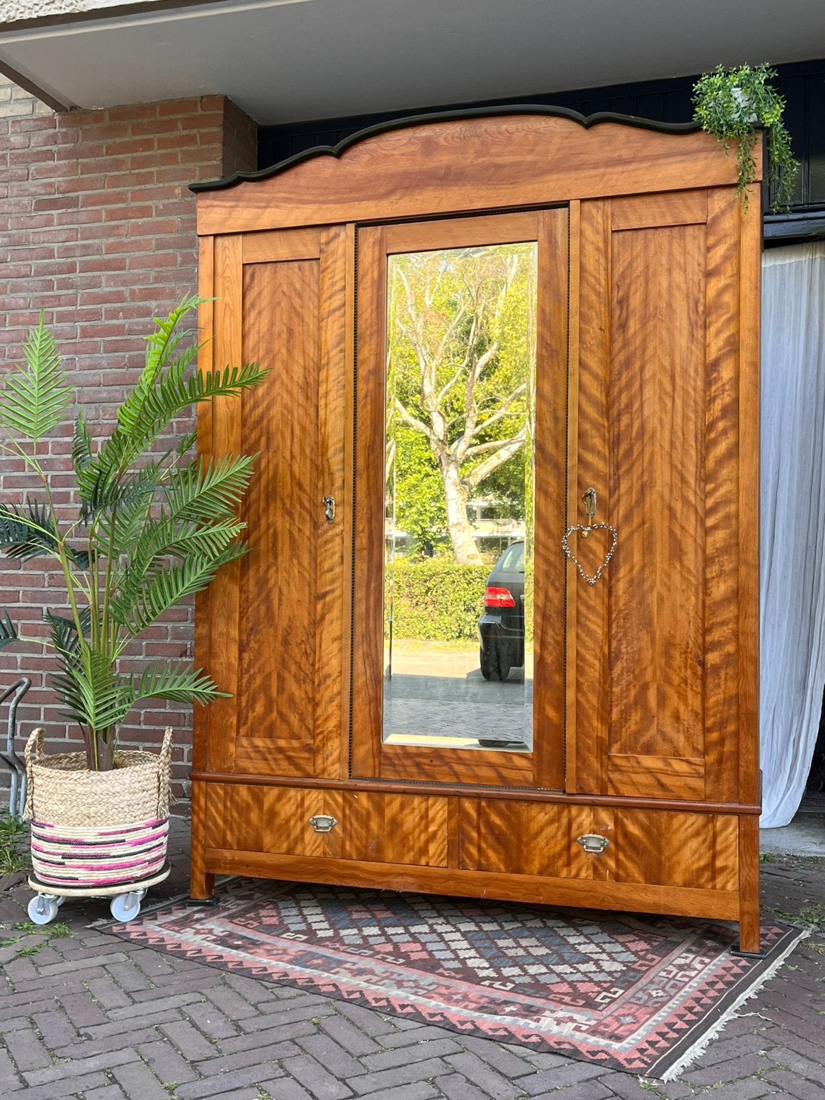 Mooie antieke driedeurs kledingkast Art Deco stijl, Huis en Inrichting, Kasten | Kledingkasten, Ophalen of Verzenden, Zo goed als nieuw