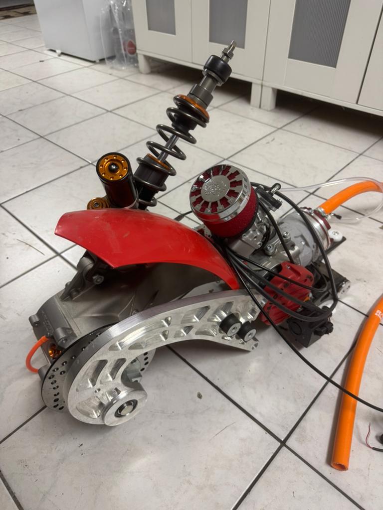 Malossi testa rossa blok tekoop 0km ! Piaggio/gilera, Fietsen en Brommers, Brommeronderdelen | Scooters, Ophalen, Nieuw, Blok