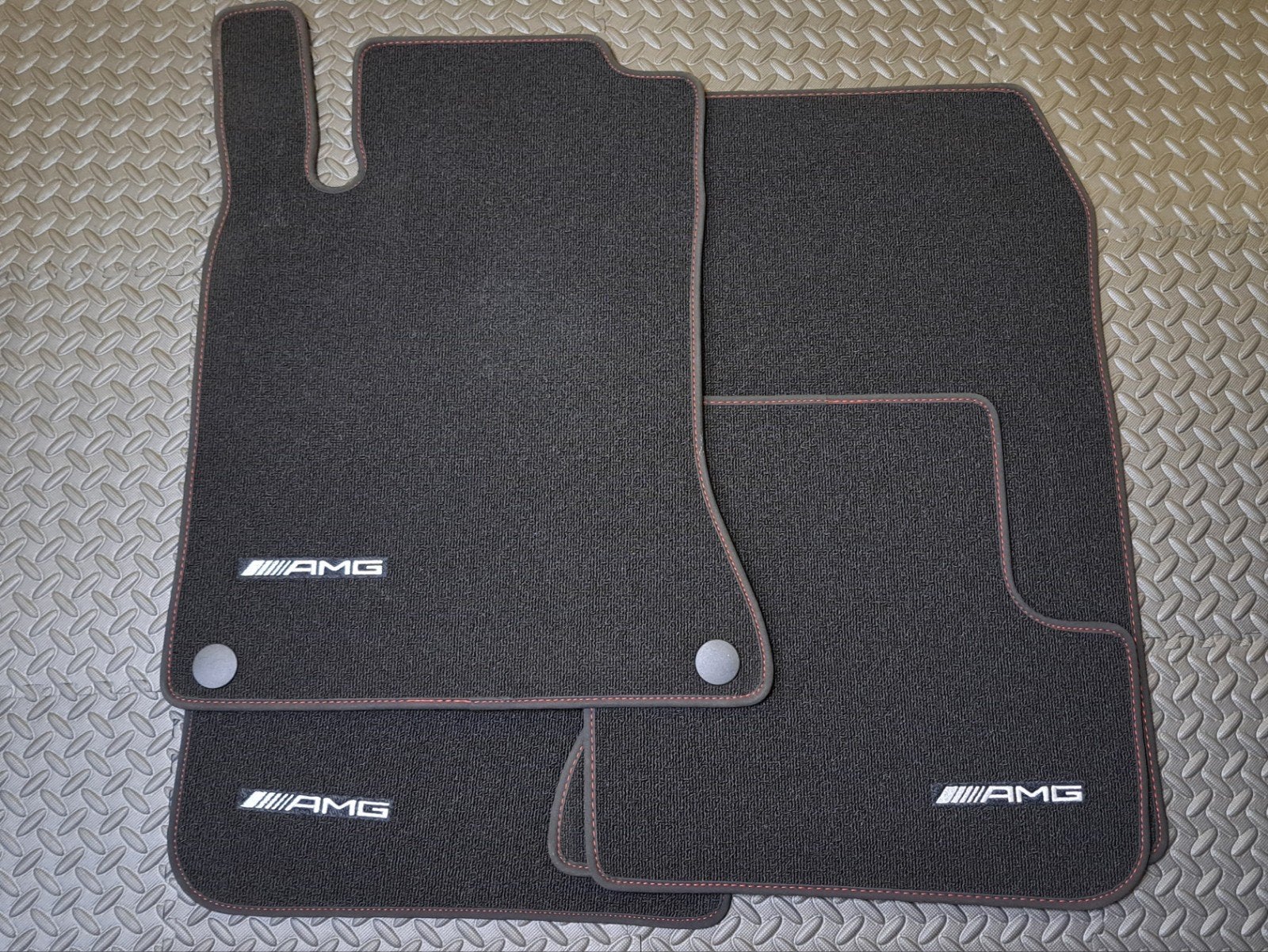 Automatten Mercedes-AMG Red Cut (OEM), Nieuw, Ophalen of Verzenden, Mercedes, Zie website Mercedes