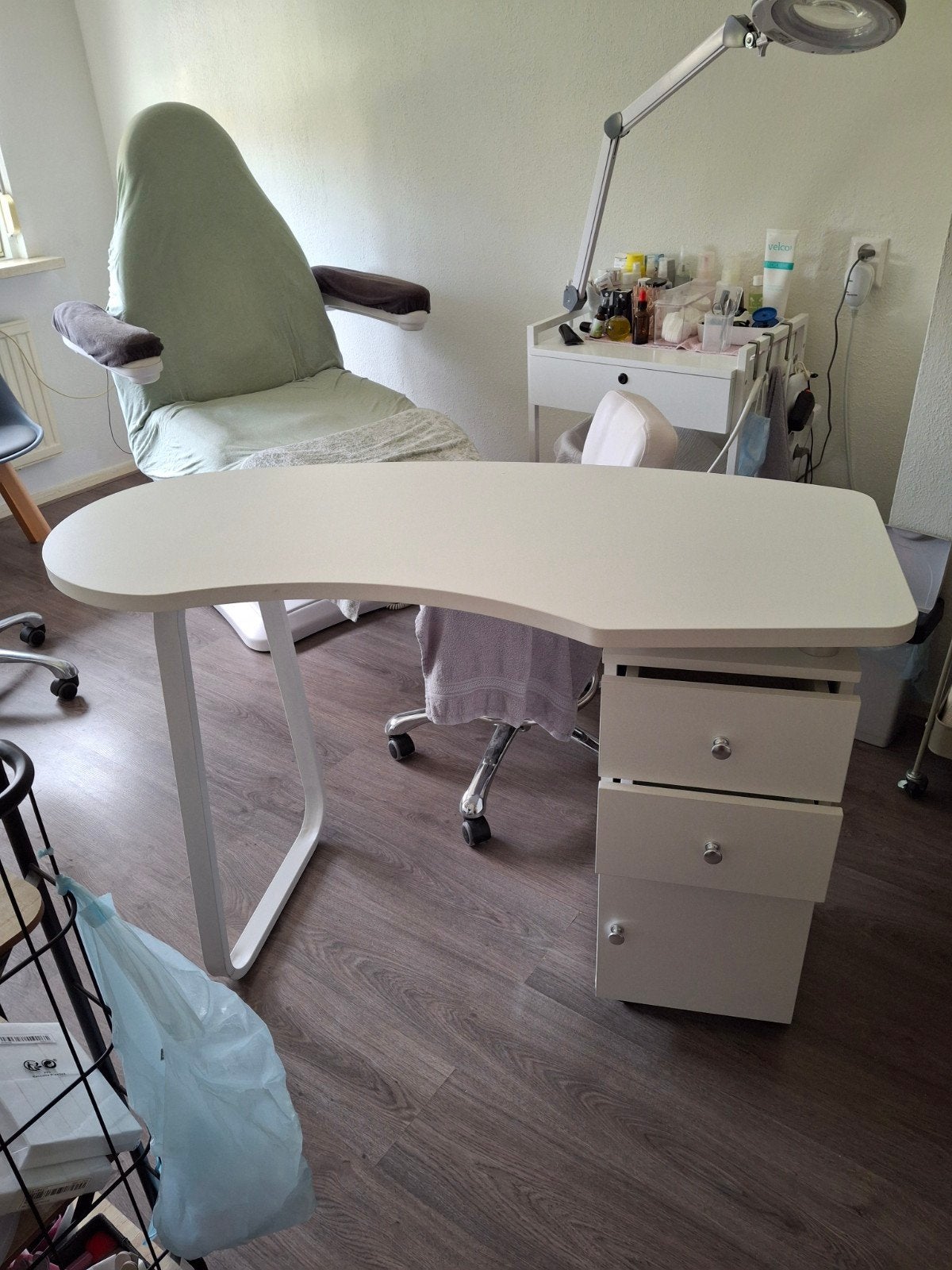 Wit bureau met lades en opbergruimte - 118x55x78 cm, Huis en Inrichting, Ophalen, Spaanplaat of MDF, Zo goed als nieuw, 55 cm