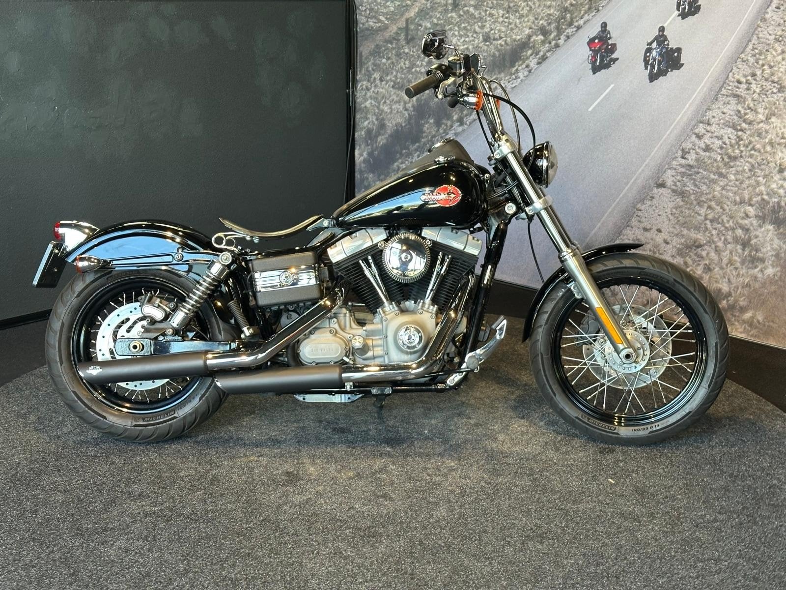 Harley-Davidson FXDB Street Bob (bj 2009), Laan van Vredenoord 33
2289 DA  RIJSWIJK, NL, Bedrijf, Overig, Sales@harleydavidsonrotterdam.nl
