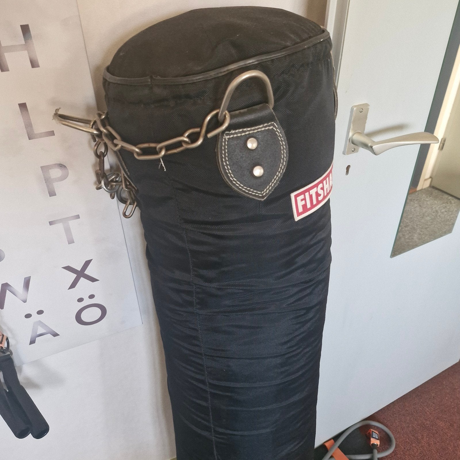 Grote zware bokszak met ophangmogelijkheden, Ophalen of Verzenden, Gebruikt, Bokszak