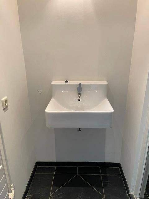 Ikea wastafel met kraan, Doe-het-zelf en Verbouw, Ophalen, Zo goed als nieuw, Steen, Wastafel