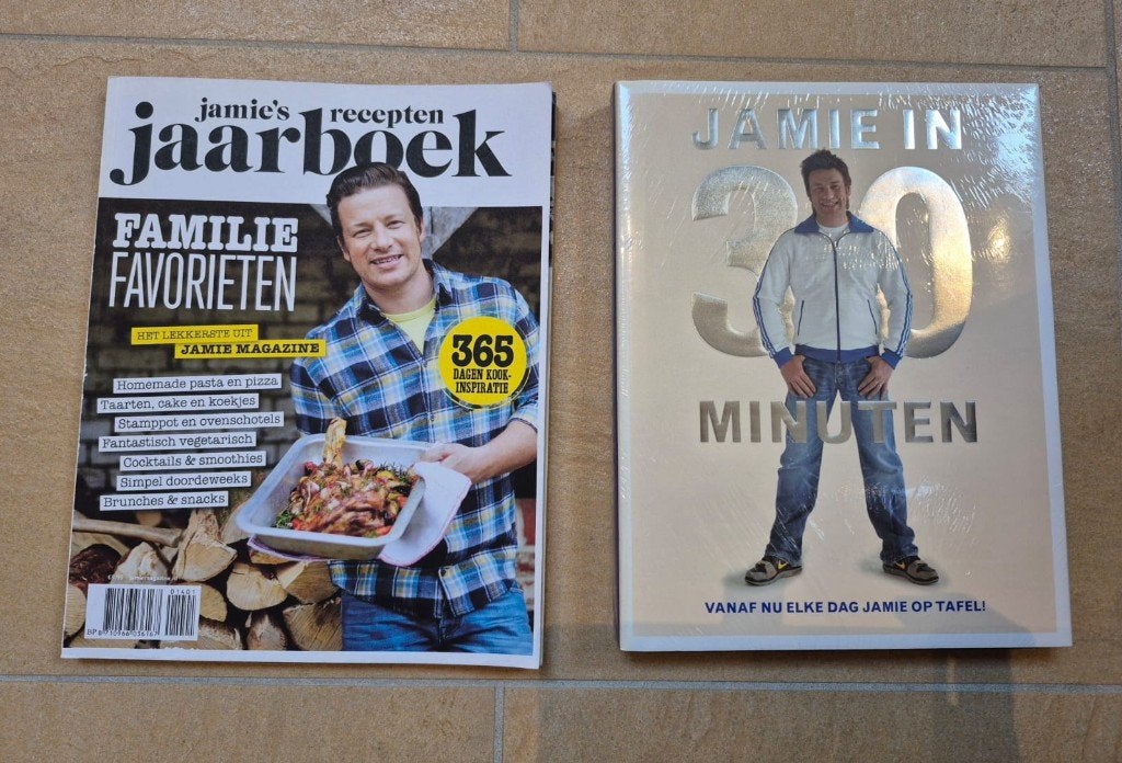 Jamie Oliver kookboek en jaarboek, Ophalen of Verzenden, Nieuw