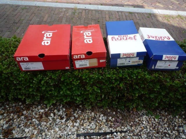 damesschoenen pumps tijdloos  maat 7  zgan topmerken, Kleding | Dames, Ophalen of Verzenden, Zo goed als nieuw, Overige kleuren