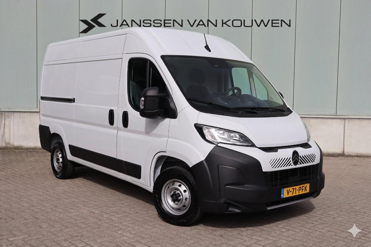 Citroen Jumper 2.2 BlueHDi 140 S&S L2H2 3.5t Navi / Camera /, Auto's, Voorwielaandrijving, Stof, Gebruikt, Euro 6