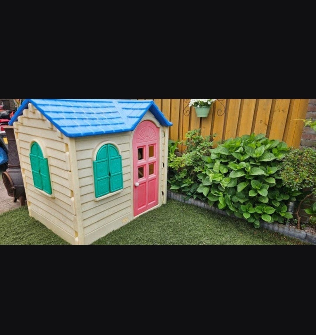 Little Tikes Speelhuisje - Perfect voor Buitenplezier, Ophalen, Gebruikt, Kunststof