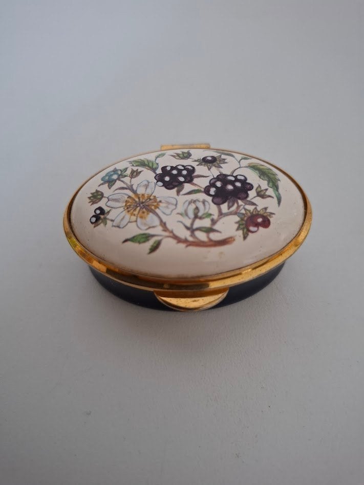 PILLENDOOS "Bramen" Staffordshire Enamels, Ophalen of Verzenden, Zo goed als nieuw