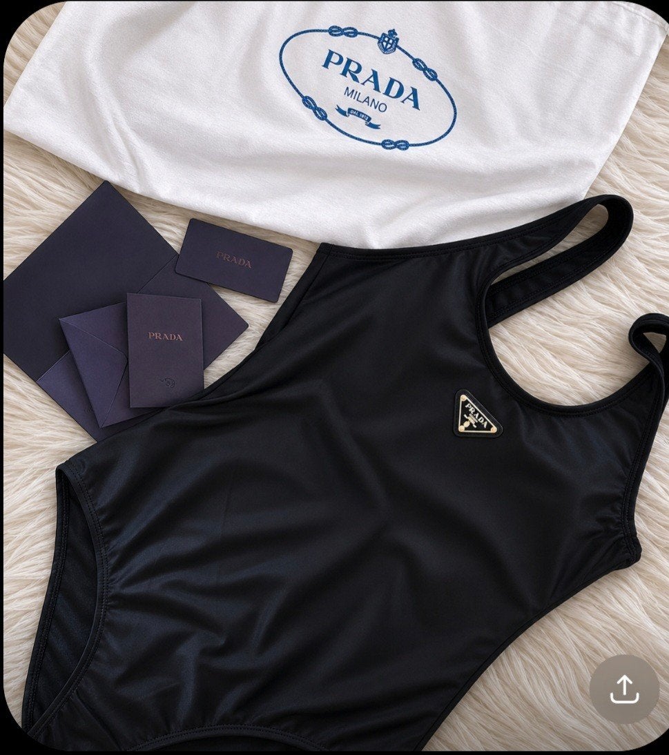 Nieuw Prada badpak L, Kleding | Dames, Badmode en Zwemkleding, Ophalen of Verzenden, Nieuw, Zwart, Badpak
