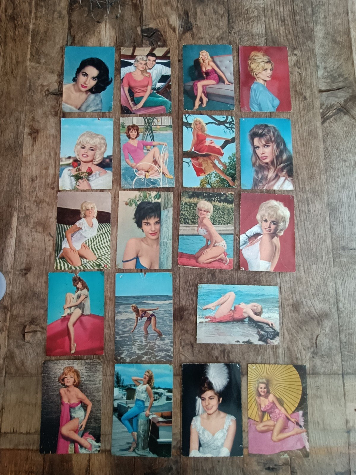 Vintage Pin-up Ansichtkaarten - Jaren '60 Collectie, Ophalen of Verzenden, 1960 tot 1980, Utrecht
