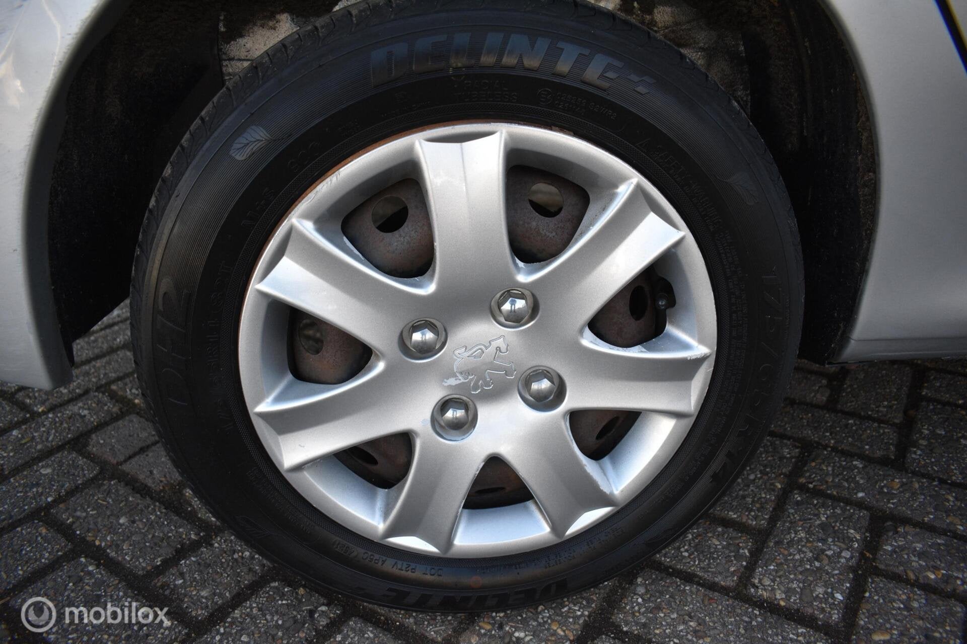 Peugeot 206 + 1.1 XR 5DRS, Airco|Elekt,pakket|11-06-2027 APK, Auto's, Voorwielaandrijving, Stof, 4 cilinders, 60 pk