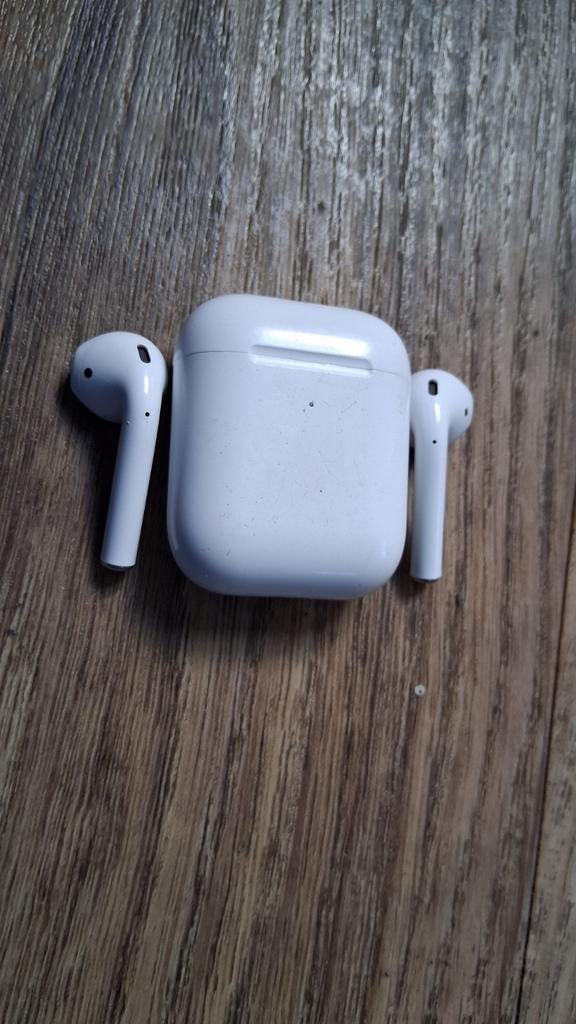 Apple AirPods 2e generatie met oplaadcase