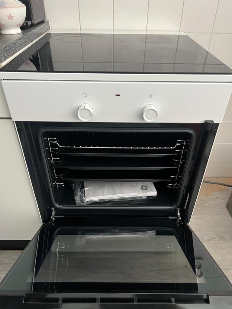 Bosch Fornuis HLL09A020U met Inductie Kookplaat, Witgoed en Apparatuur, Fornuizen, Ophalen, 60 cm of meer, 4 kookzones, Inductie
