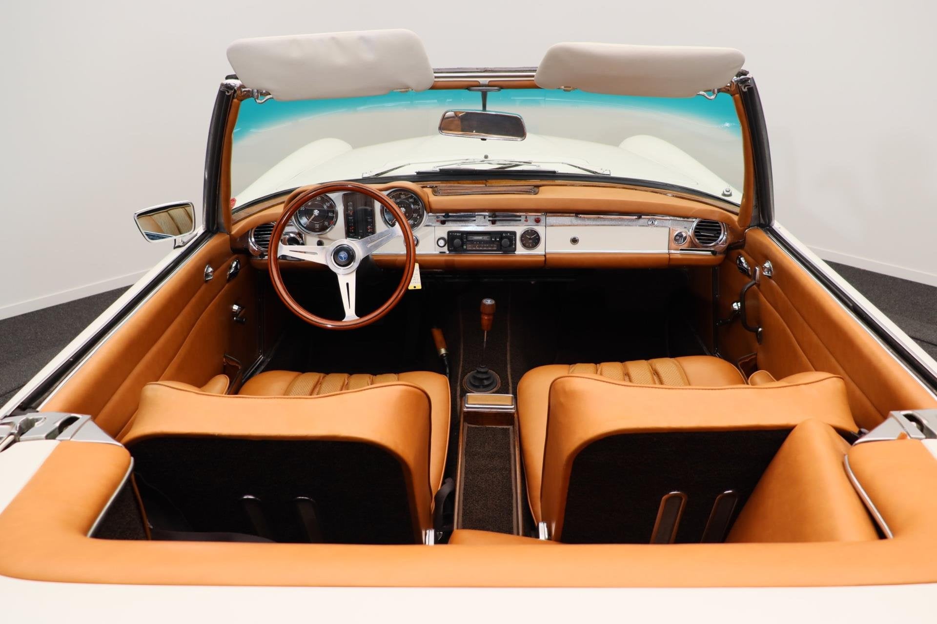 Mercedes-Benz SL-klasse 230SL Pagode * EUROPEAN MODEL* 3 zit, Auto's, Achterwielaandrijving, Wit, Handgeschakeld, 3 stoelen