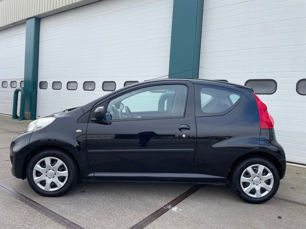 Peugeot 107 1.0-12V XR Airco!, Auto's, Peugeot, Stof, Gebruikt, Zwart, Bedrijf