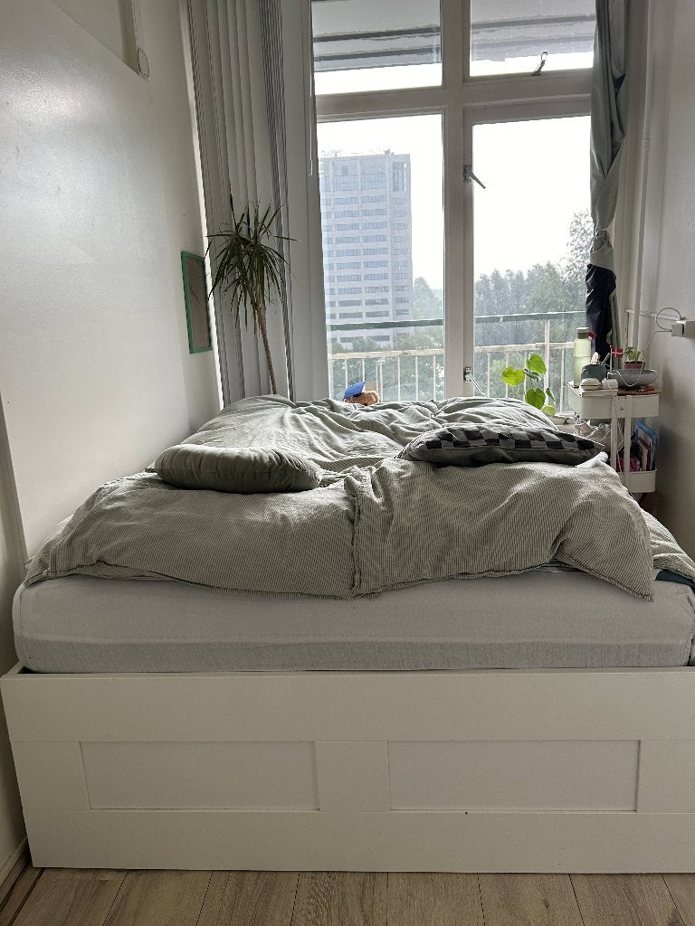 IKEA BRIMNES Bed Frame 140x200 + Mattress, Huis en Inrichting, Wit, Zo goed als nieuw, Twijfelaar, 200 cm