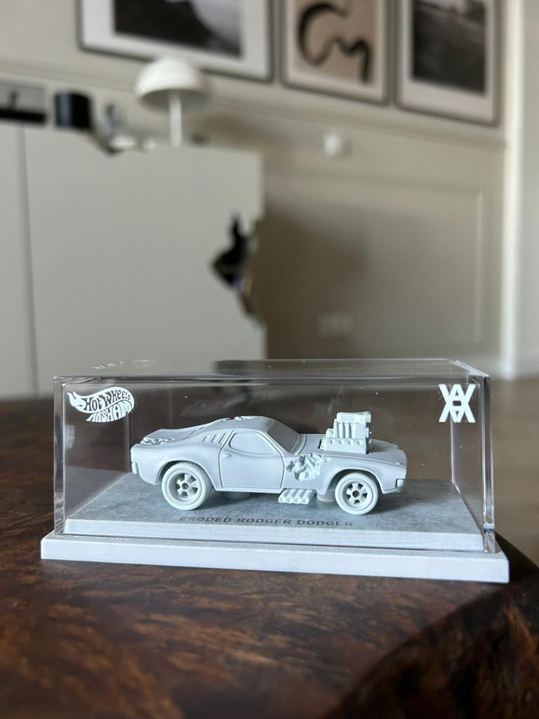 Daniel Arsham eroded rodger dodger hotwheels, Ophalen, Zo goed als nieuw, Auto, Overige merken