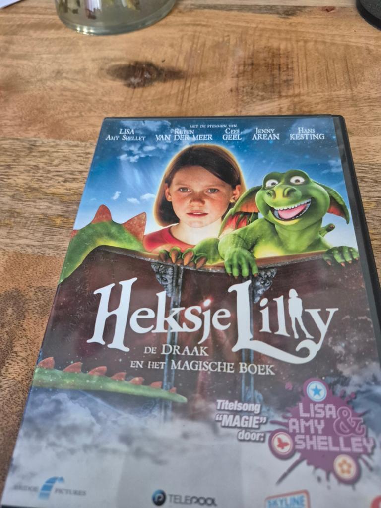 Heksje Lilly: De Draak en het Magische Boek DVD, Avontuur, Gebruikt, Alle leeftijden, Ophalen of Verzenden