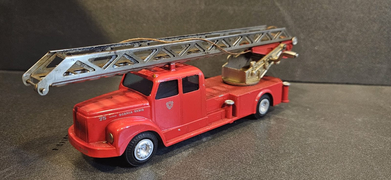 Tekno denmark scania vabis 75, Hobby en Vrije tijd, Ophalen of Verzenden, Zo goed als nieuw, Bus of Vrachtwagen, Tekno