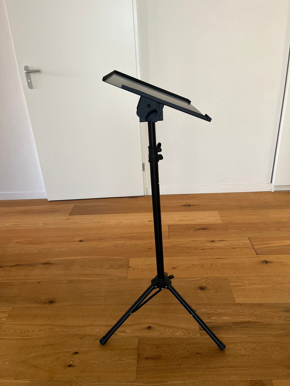 Innox ina ps-02 beamer/peojector standaard, Muziek en Instrumenten, Ophalen, Zo goed als nieuw