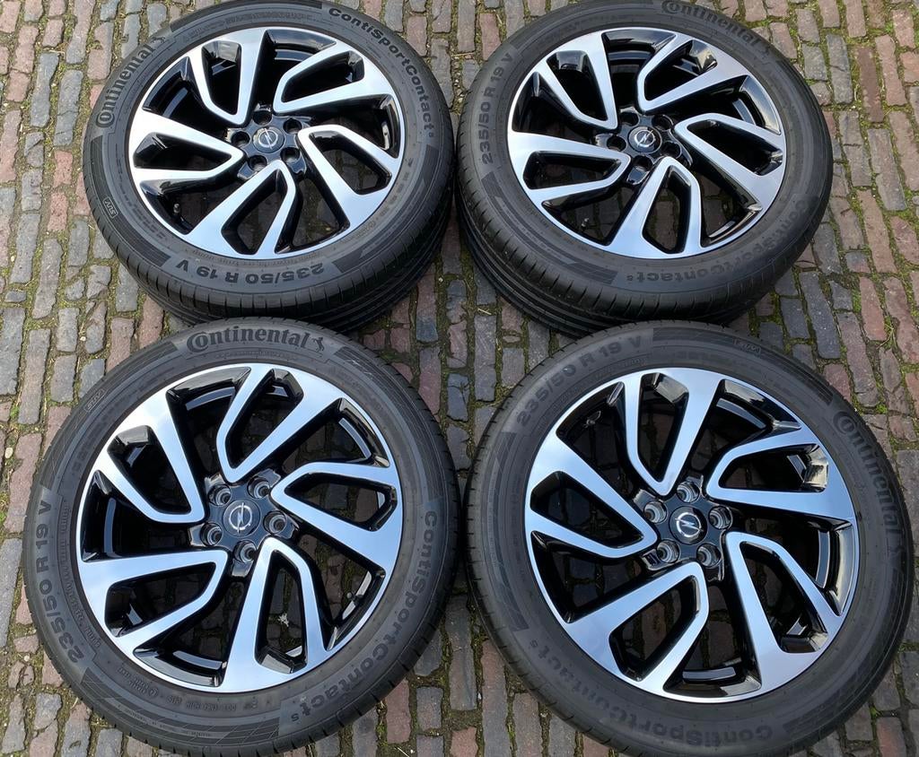 19” Opel Grandland velgen + 235/50 R19 Continental (7 mm), 19 inch, Banden en Velgen, Ophalen of Verzenden, 235 mm