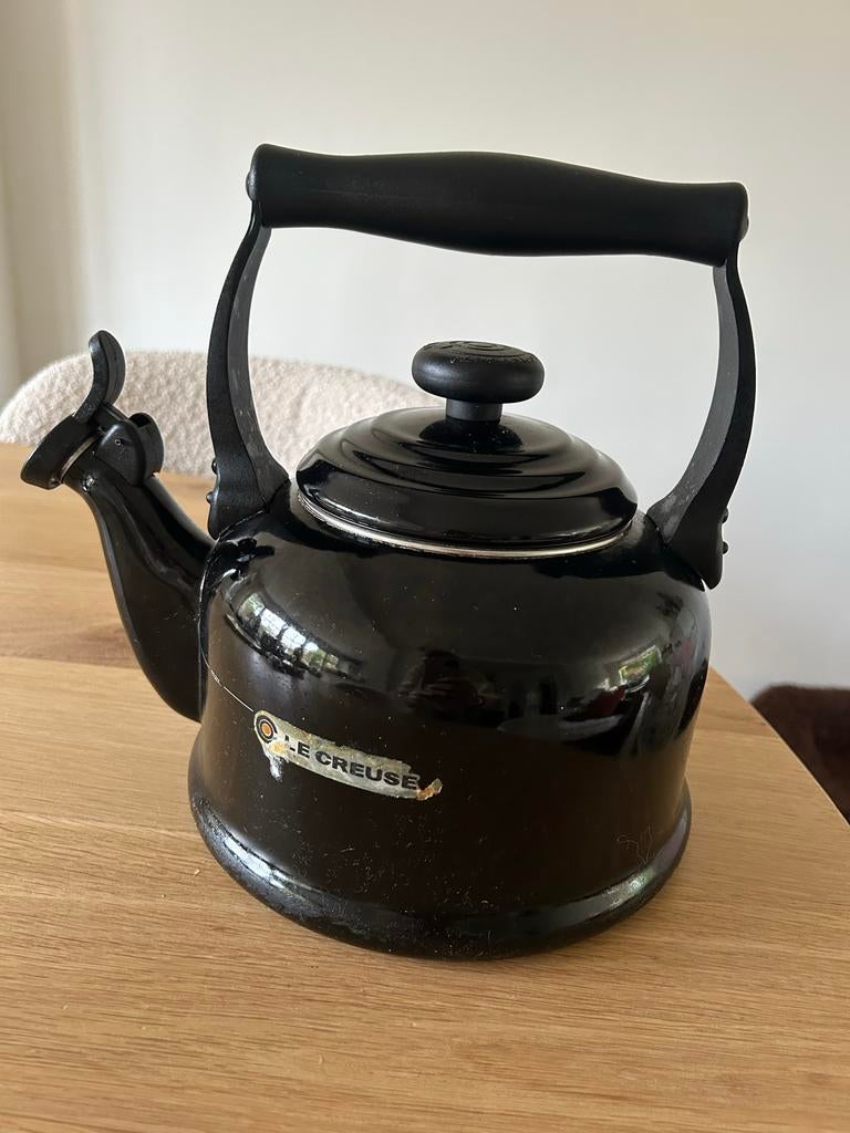Le Creuset Fluitketel Zwart, Witgoed en Apparatuur, Waterkokers, 2 liter of meer, Ophalen, Gebruikt