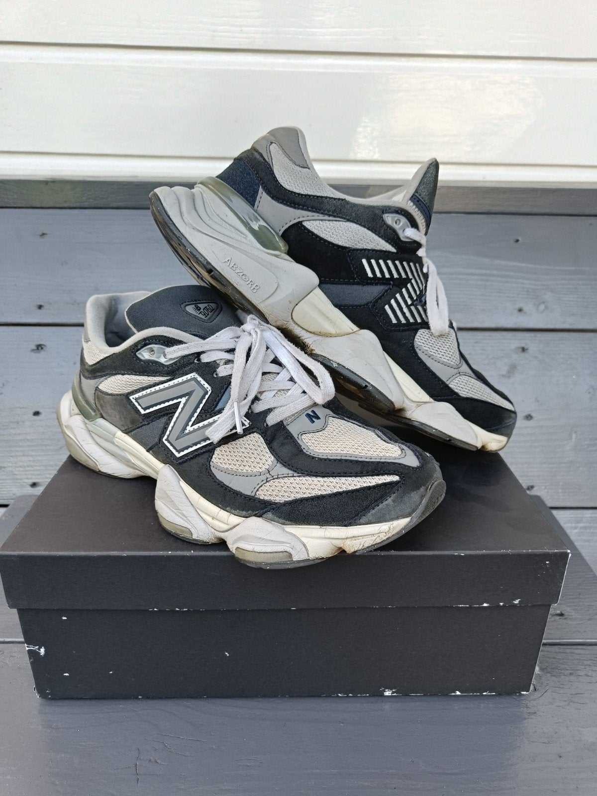 New Balance 9060 Absorb - Maat 44 (geschikt voor 43), Ophalen of Verzenden, Gedragen, New Balance, Sneakers of Gympen