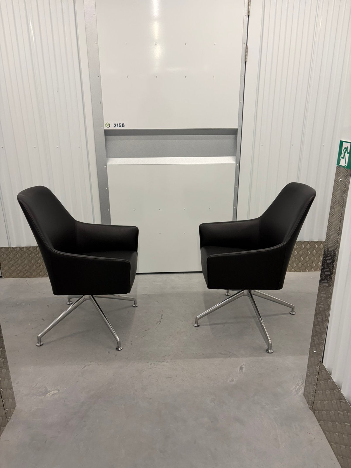 2x Arco stoelen - Nieuwstaat, Twee, Zwart, Nieuw, Leer