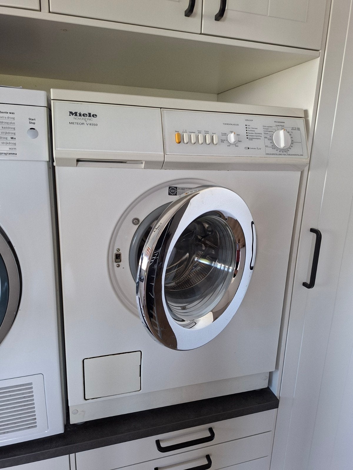 Miele Novotronic Meteor V8350 Wasmachine - 5kg, Ophalen, 4 tot 6 kg, Voorlader, 85 tot 90 cm