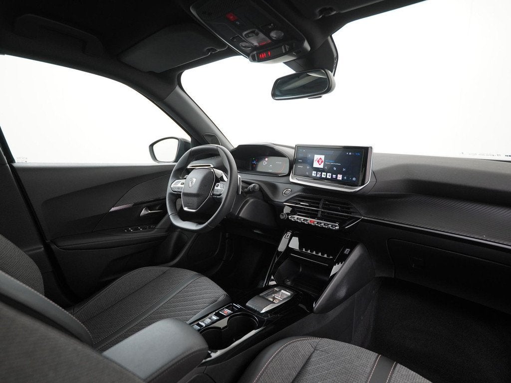 Peugeot 2008 1.2 Hybrid 145 Allure | Navigatie | Apple Carpl, Auto's, Peugeot, Gebruikt, Euro 6, 1199 cc, Zwart