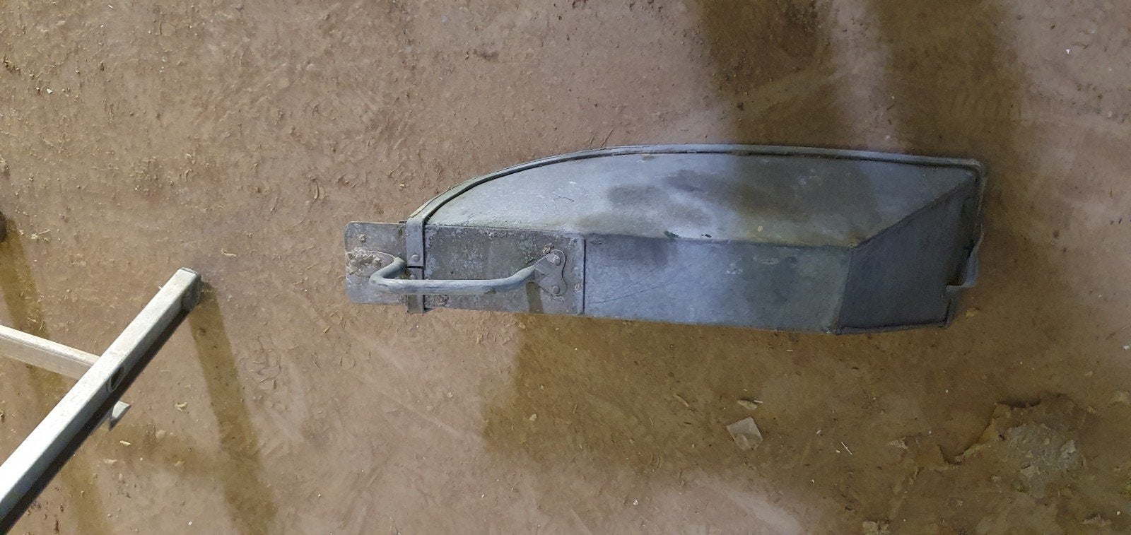 Metalen voerbak voor vee of pluimvee, Ophalen of Verzenden